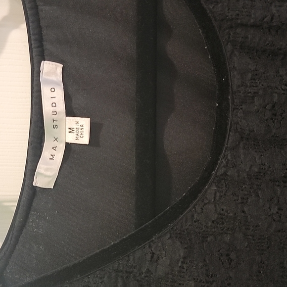 Max Studio black stretchy top M - Picture 2 of 5